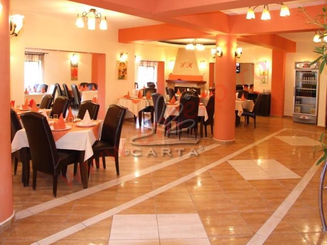 RESTAURANT-HOTEL FLOMARY Bran - Brasov.JPG